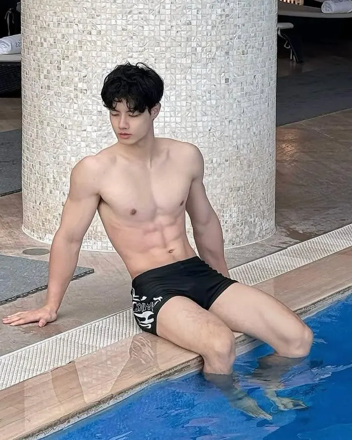 ถอดโชว์เรือนร่าง 2928