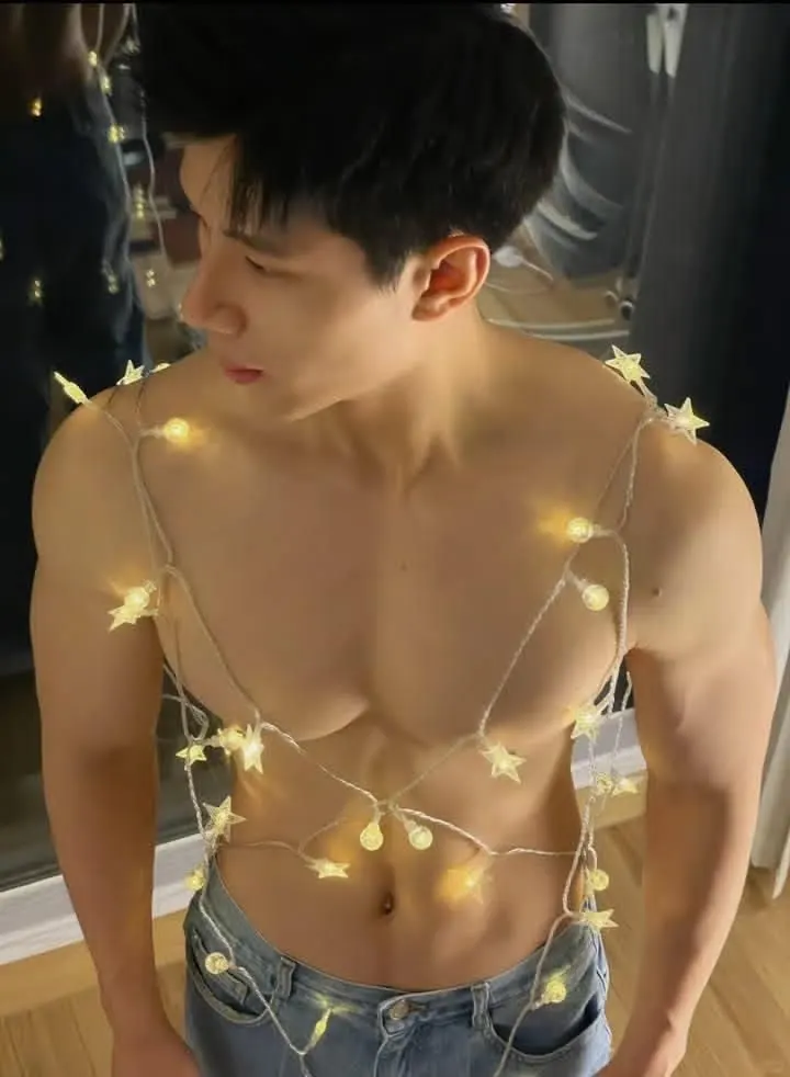 ถอดโชว์เรือนร่าง 2928