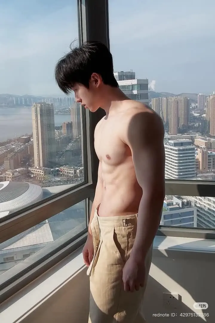ถอดโชว์เรือนร่าง 2928