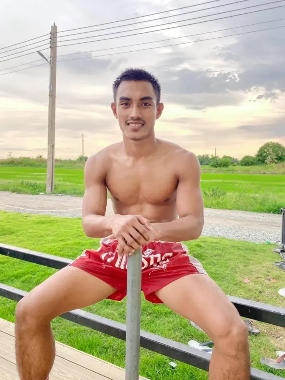 นักมวยคงรวยใหญ่