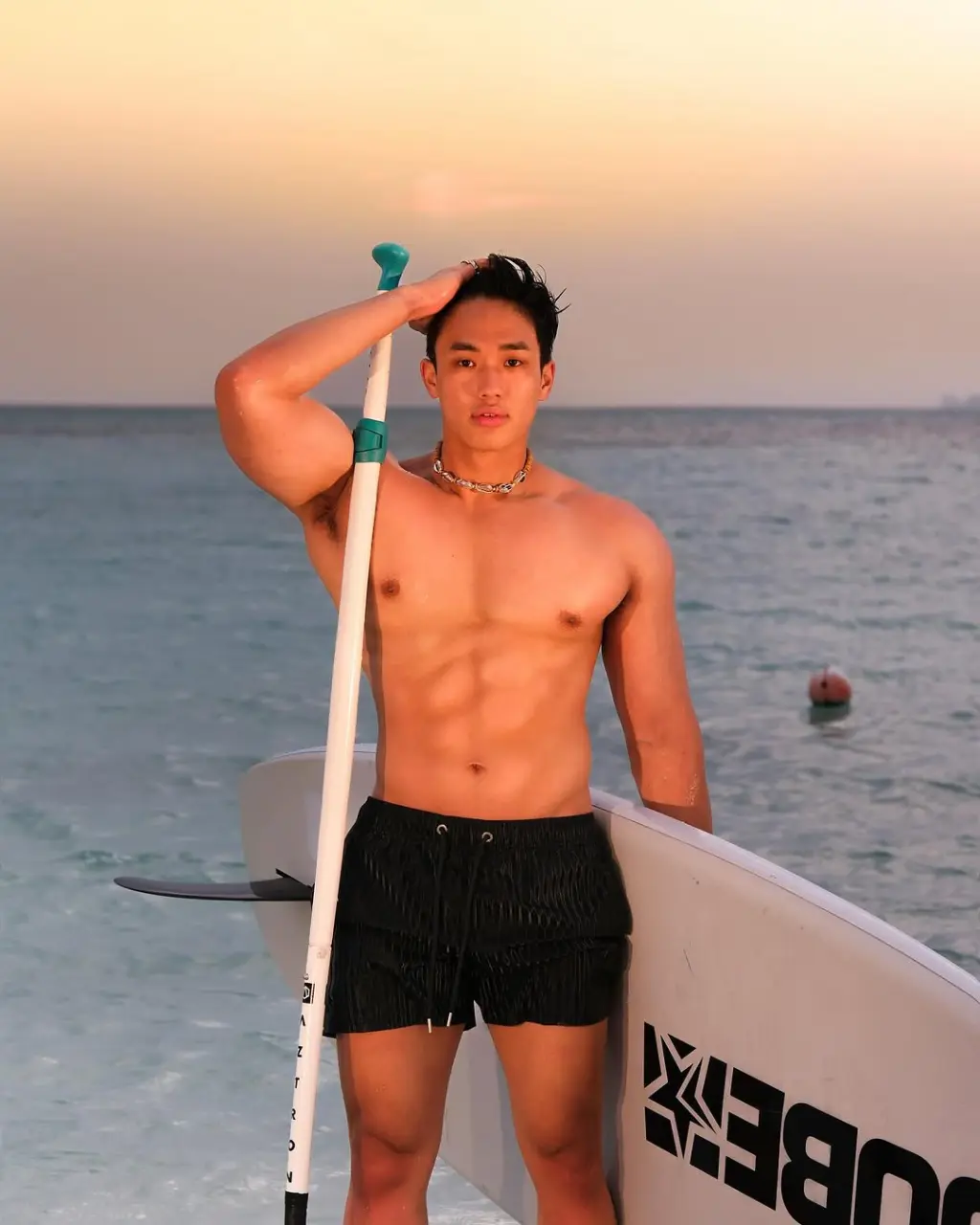 Cool GUY : Kanapol Treesongkiat