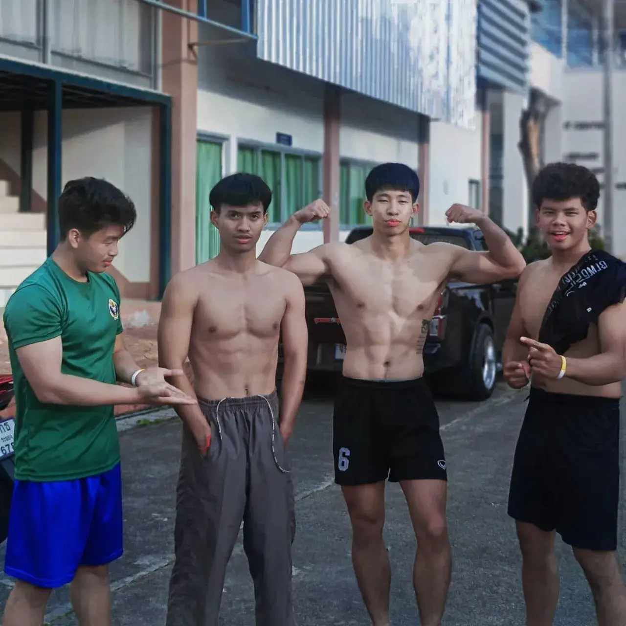เซตนี้กรุบๆกรอบๆ