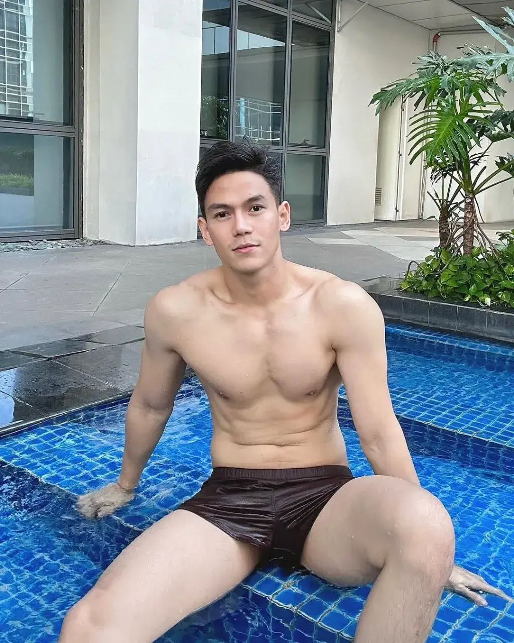 อวยคมดมไข่