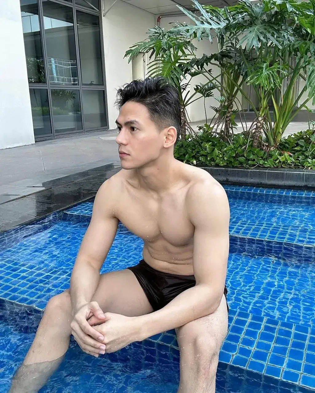 อวยคมดมไข่