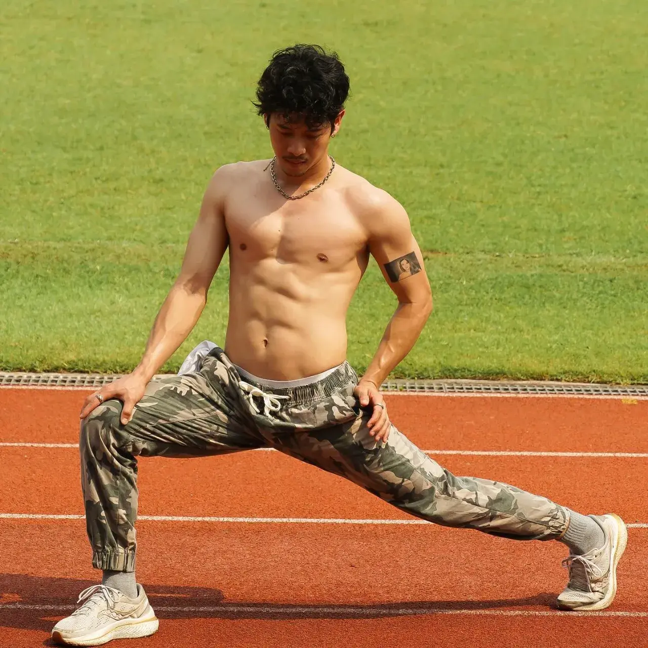 รอยสักชวนเสว