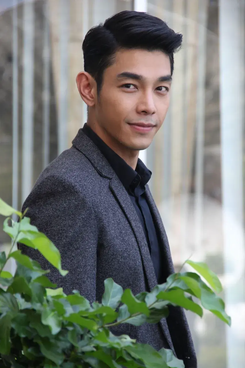 แอคชั่นบอดี้สูท