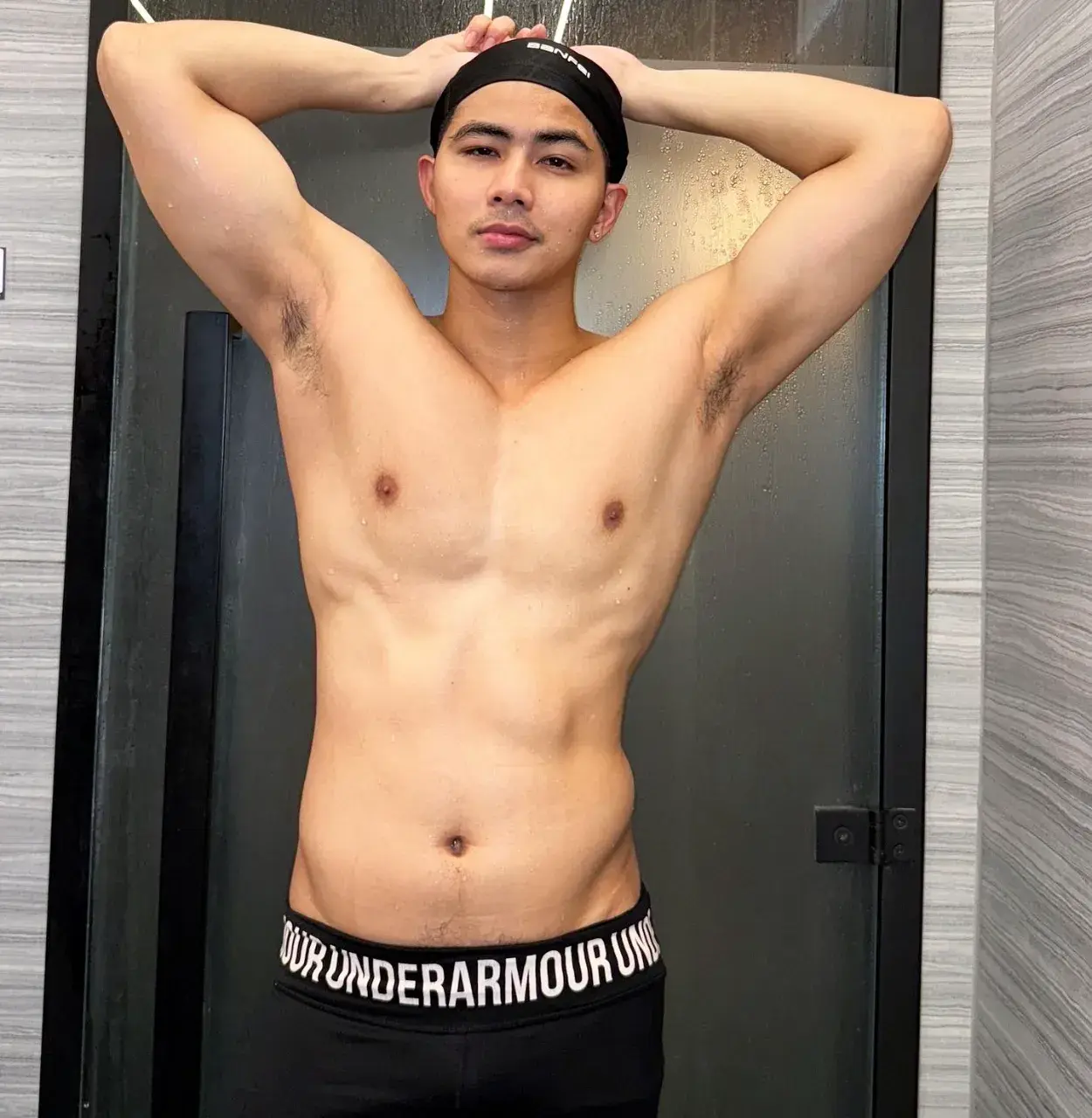 ล่ำน่ากอดน่ากัดงัมๆ