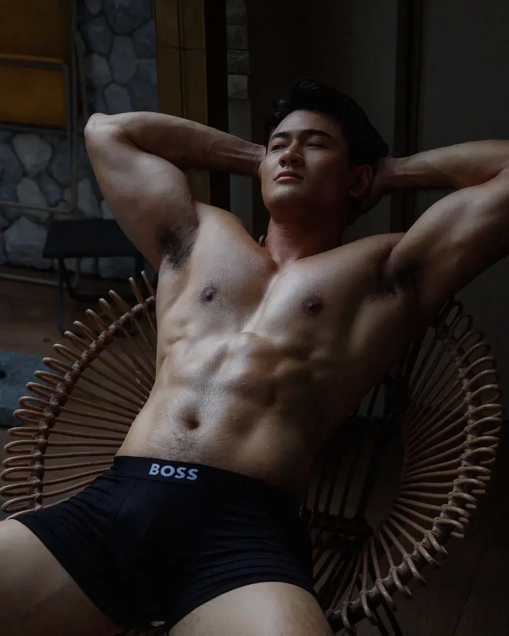 ฝูงผีเสื้อบินในท้อง