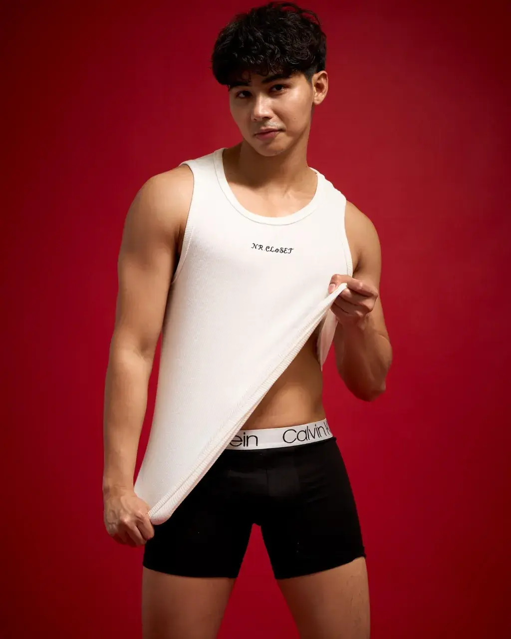 ฝูงผีเสื้อบินในท้อง