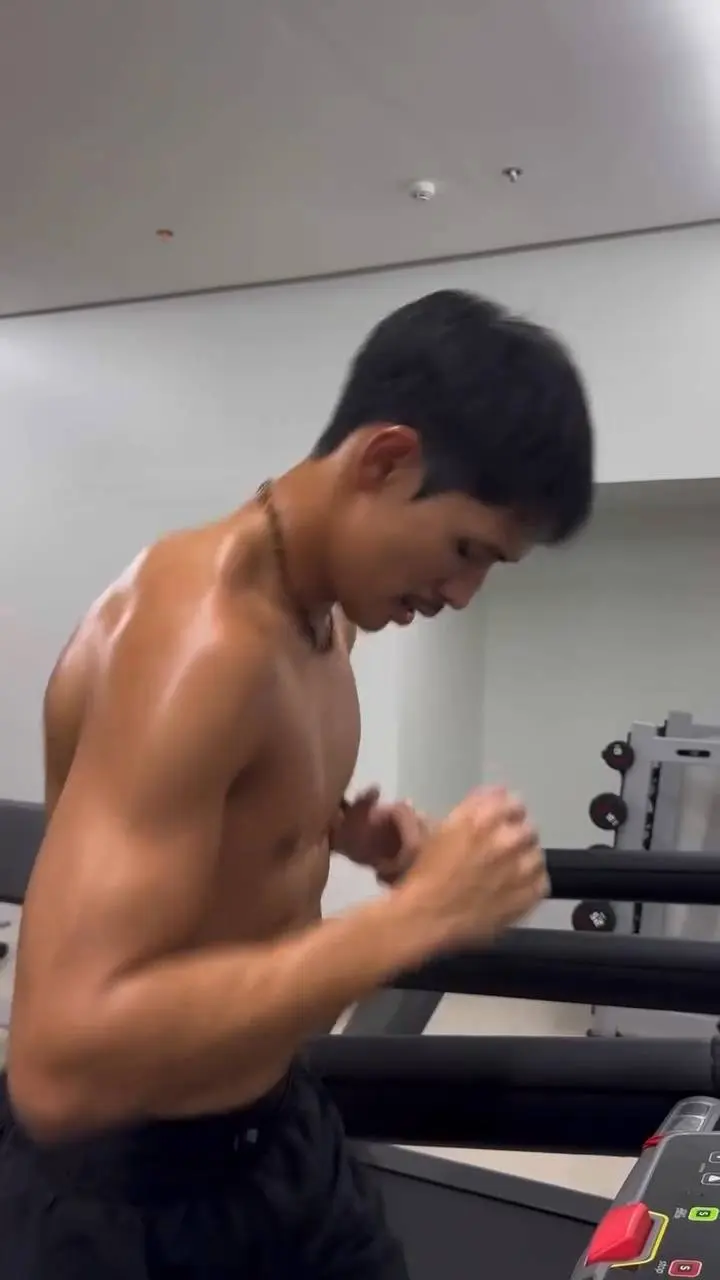 น้องออกกำลังกายพี่เสร็จเลย