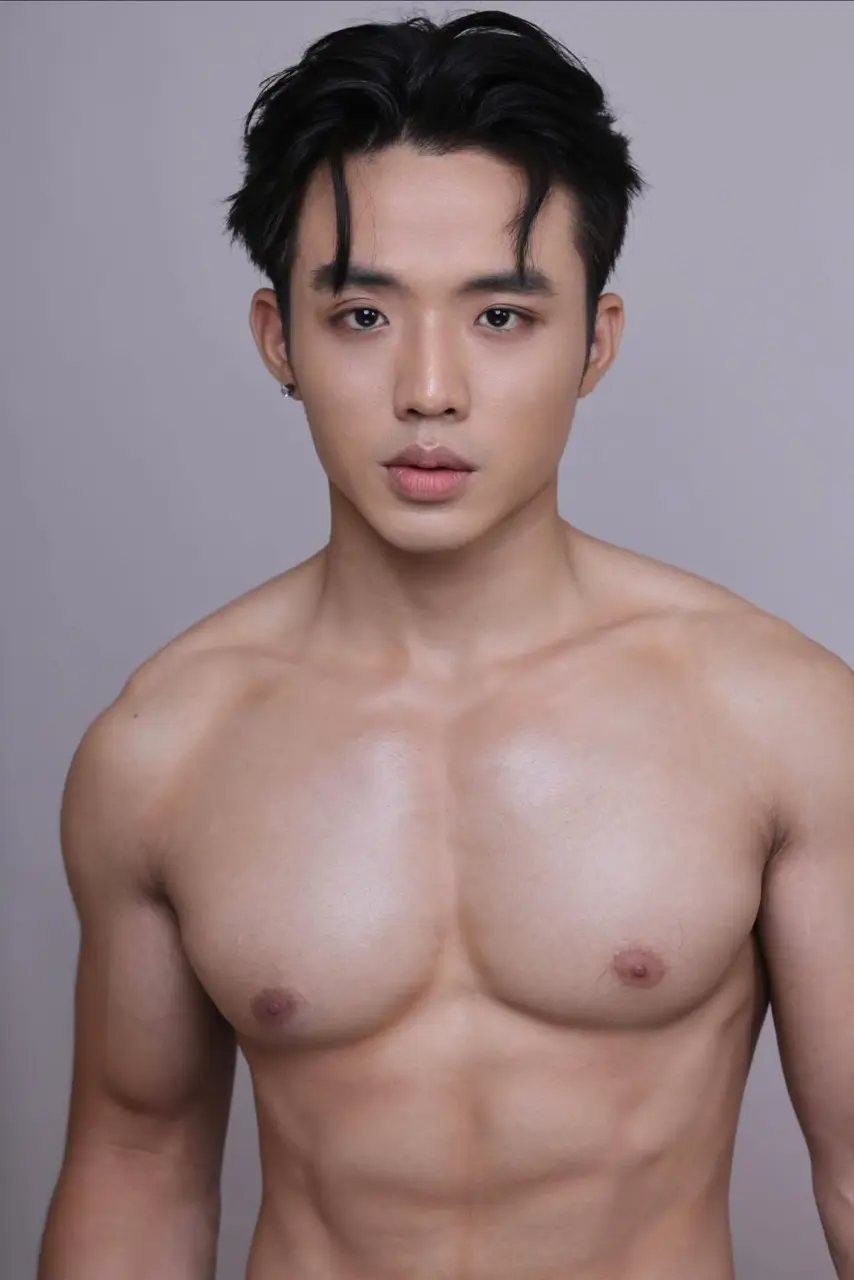 ผู้ชายนมแน่น (7)