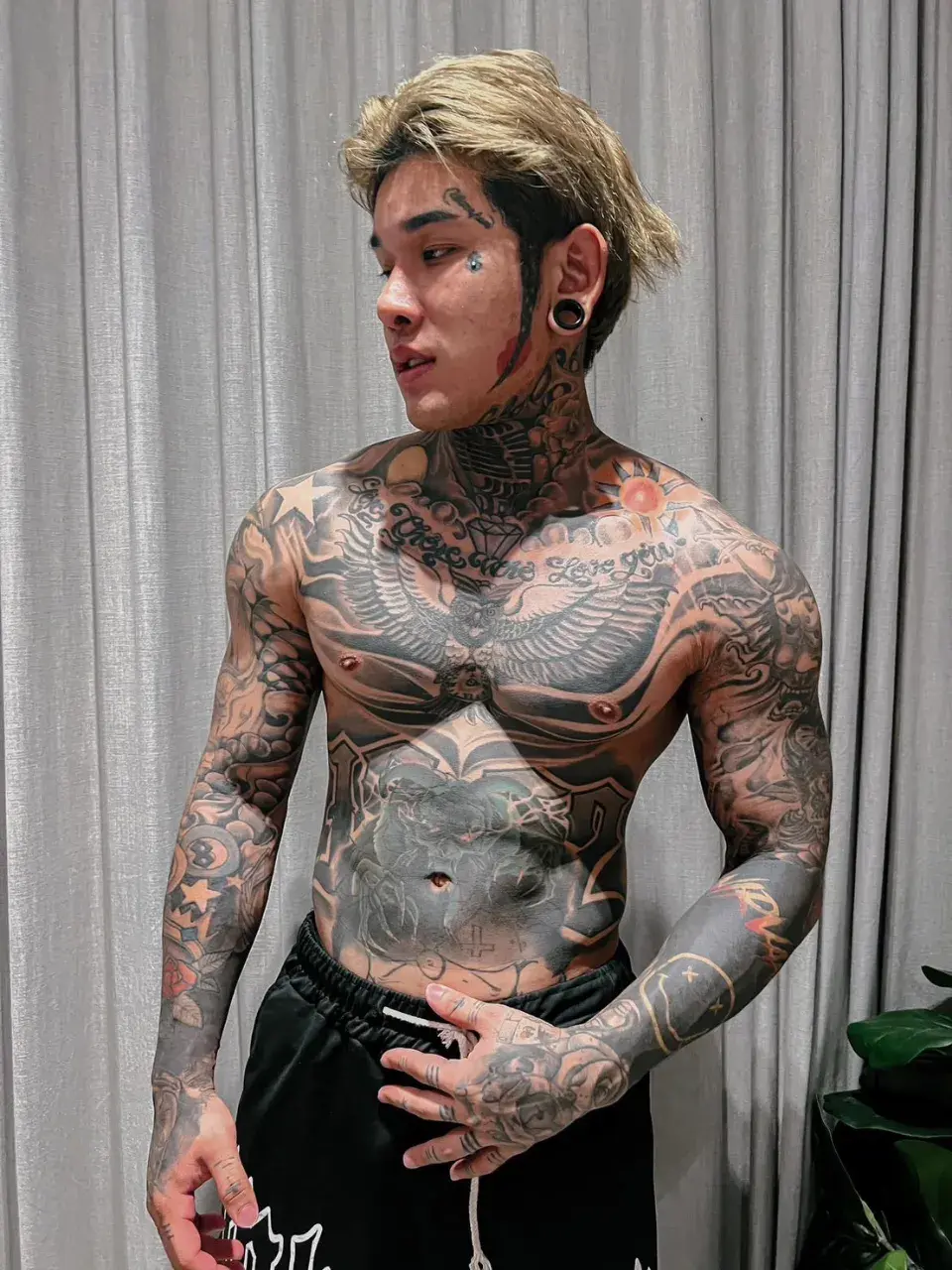 มอส ณัฐธกรณ์ โฉมงาม