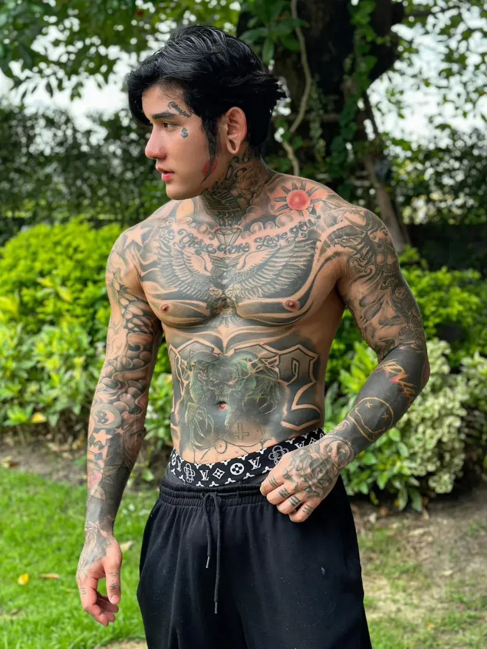 มอส ณัฐธกรณ์ โฉมงาม