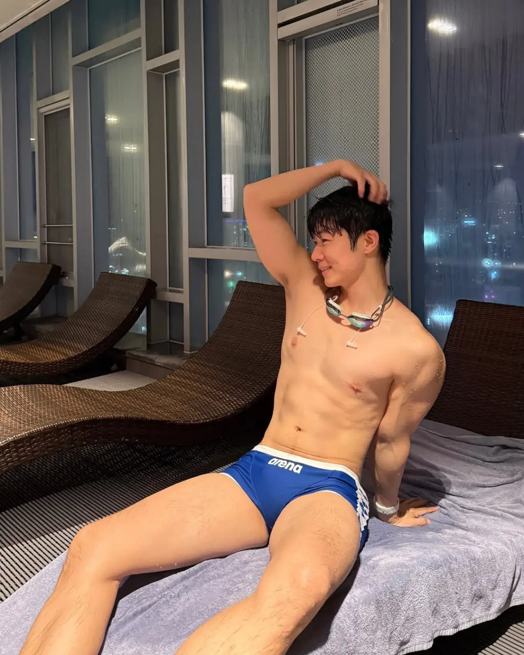 Cool GUY : Pinkmongkii
