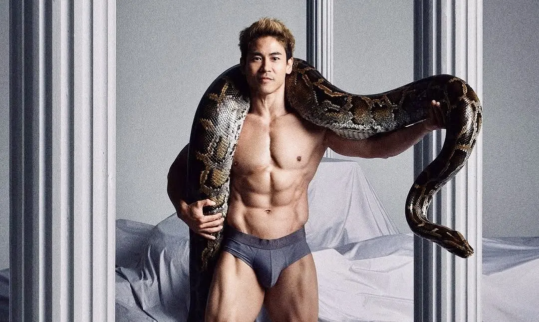 ผู้ชายกับงู