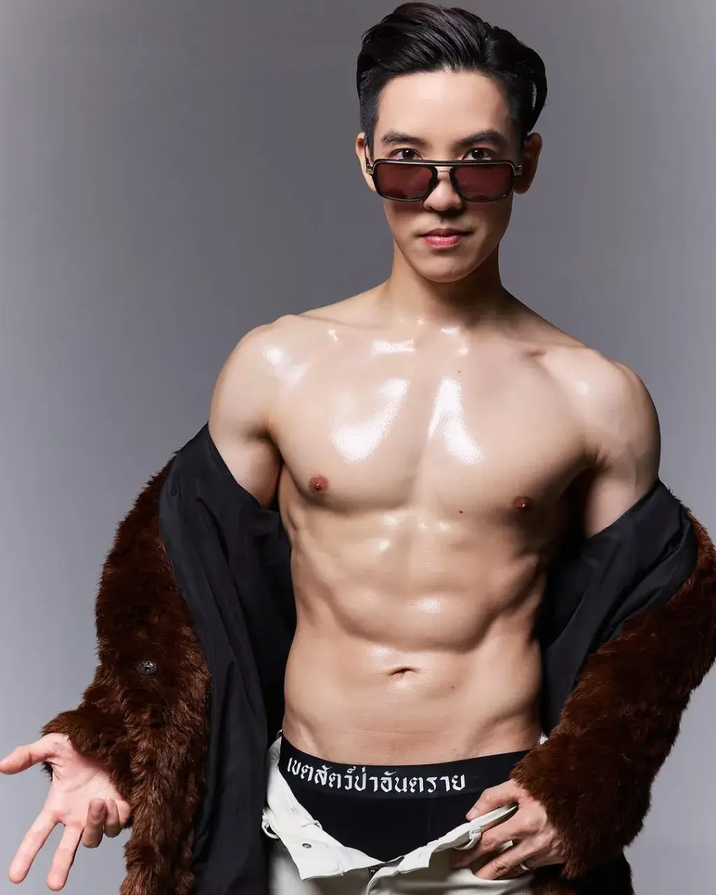 แบงค์ พบเอก พรพงเมตตา