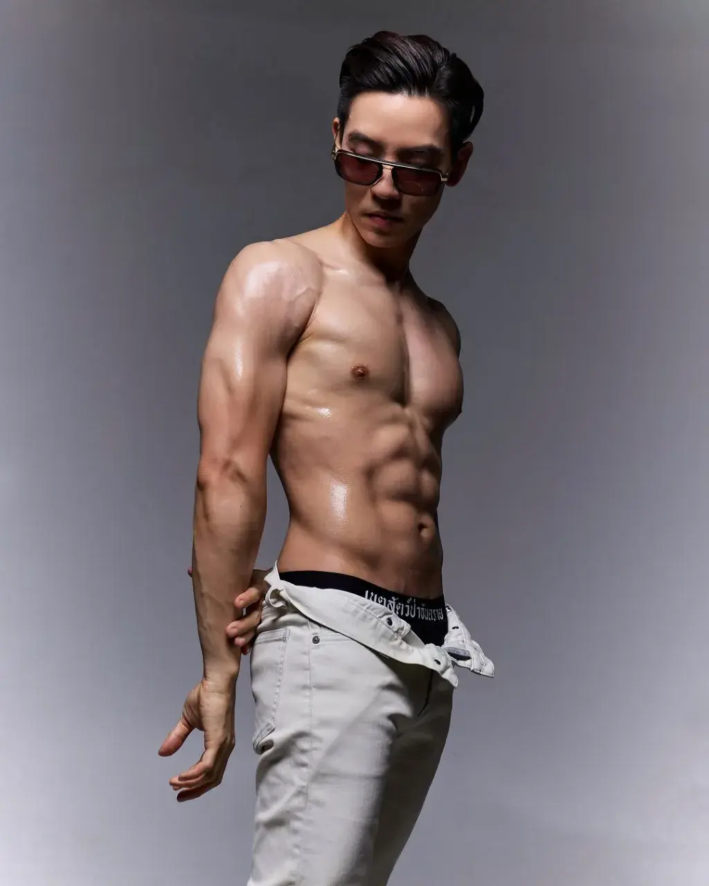 แบงค์ พบเอก พรพงเมตตา