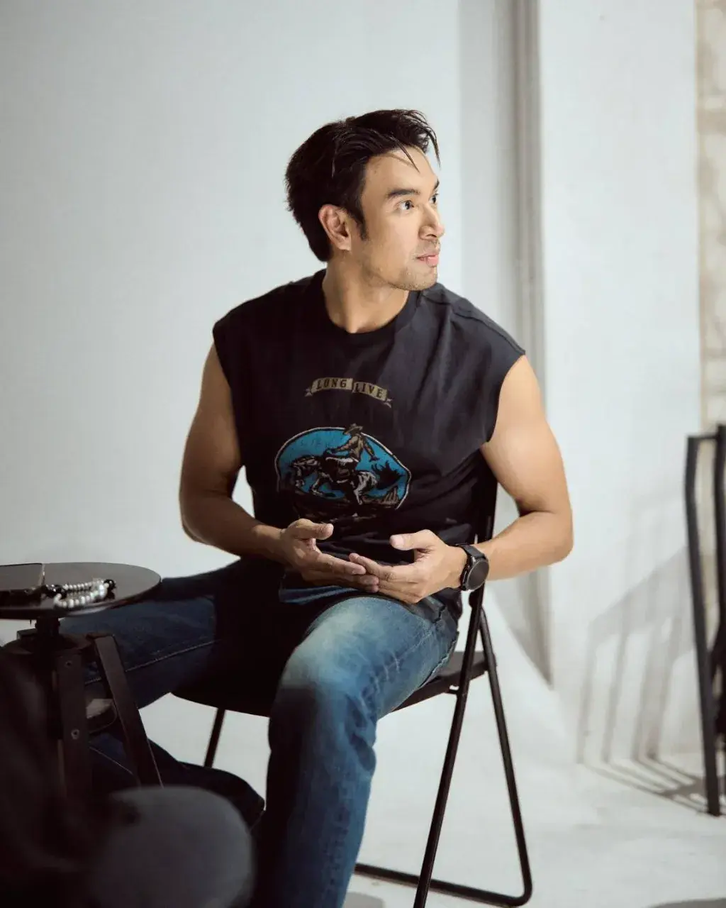 หนุ่มเข้มข้น100เม็ด