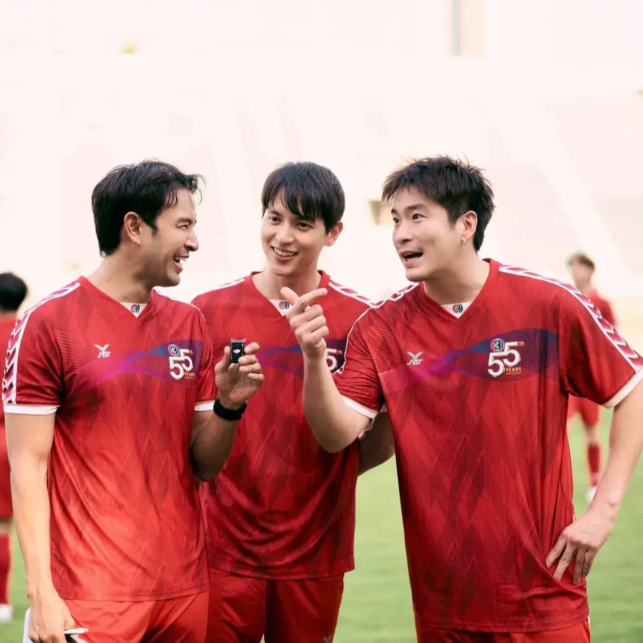 ซับเหงื่อแลกรักหนุ่มชุดแดง