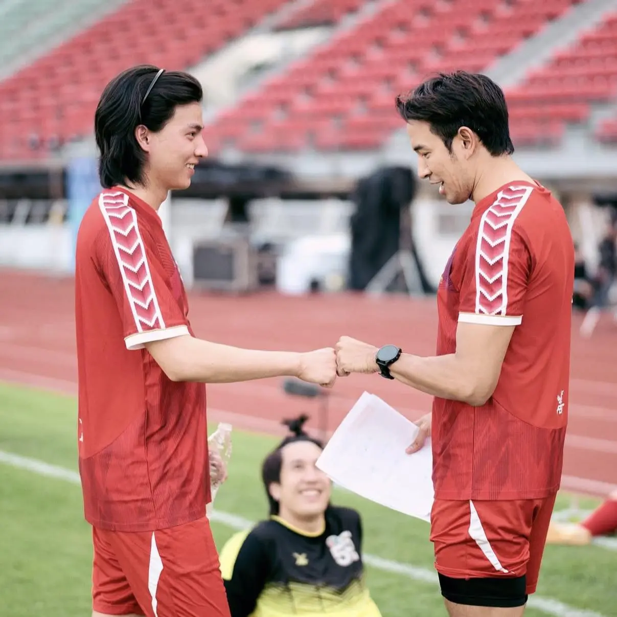 ซับเหงื่อแลกรักหนุ่มชุดแดง