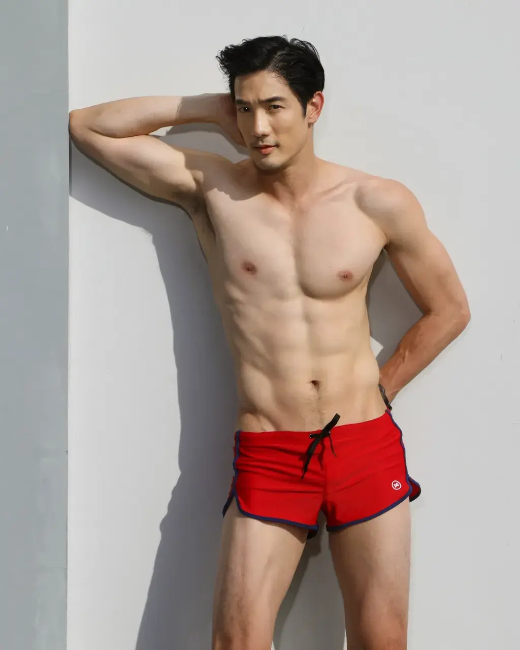 ซับเหงื่อแลกรักหนุ่มชุดแดง