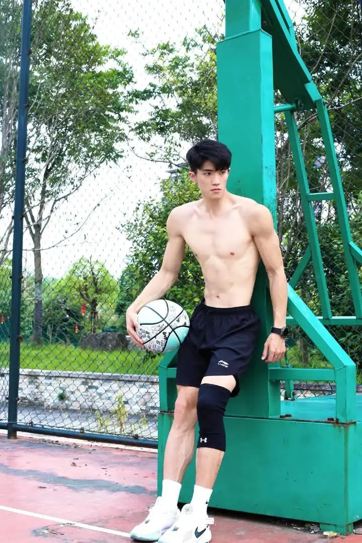 รูปหล่อเร้าอารมณ์ . 3