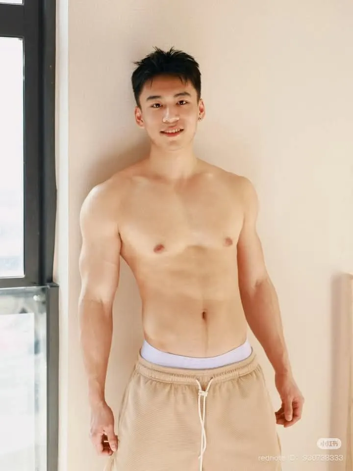 รูปหล่อเร้าอารมณ์ . 3