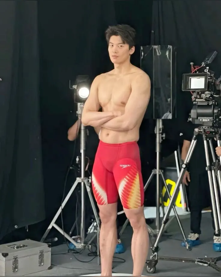 รูปหล่อเร้าอารมณ์ . 3