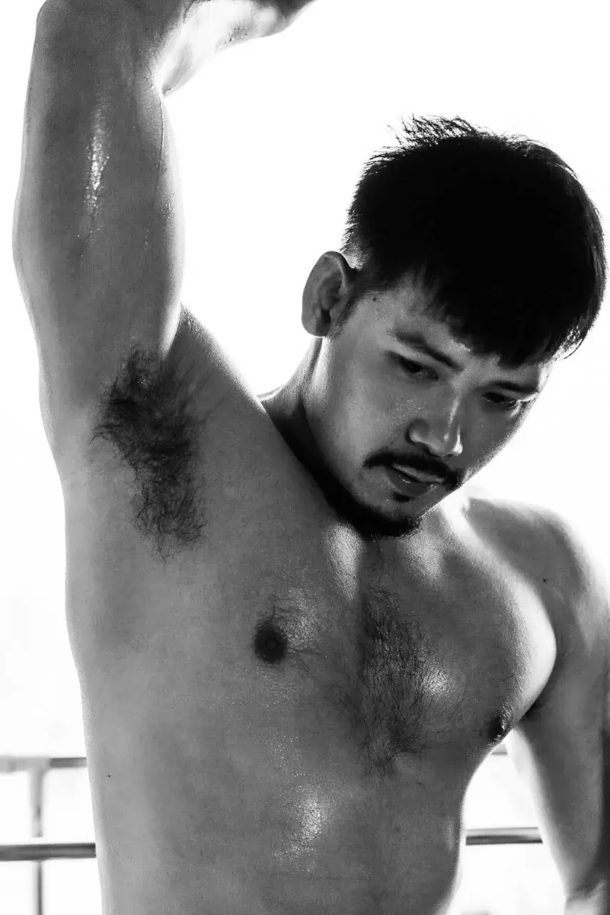 ช่วยด้วยพี่เค้าไข่ตก