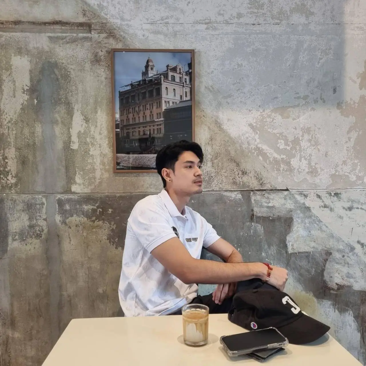 ช่วยด้วยพี่เค้าไข่ตก
