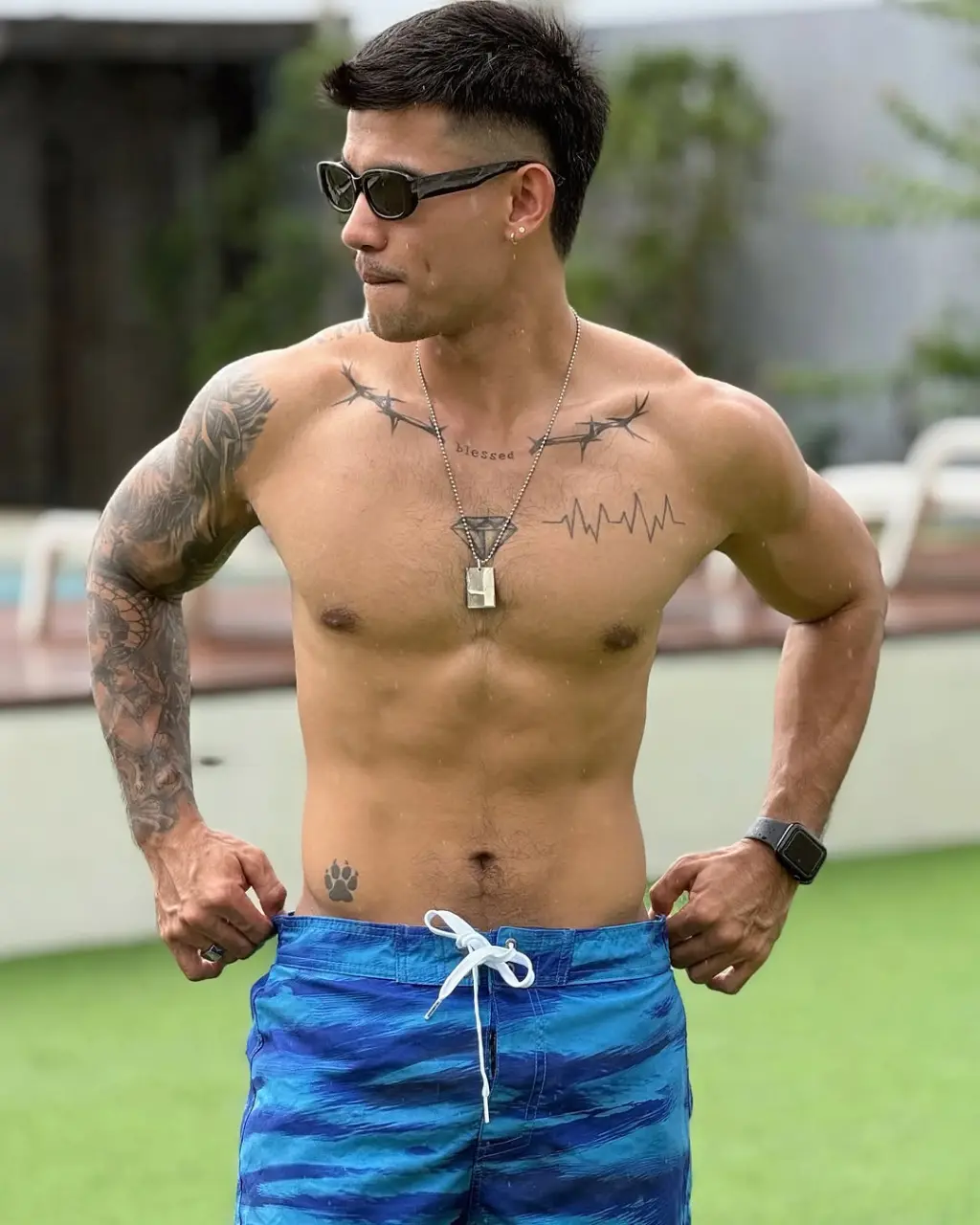 Swimsuit : Clark Marinay