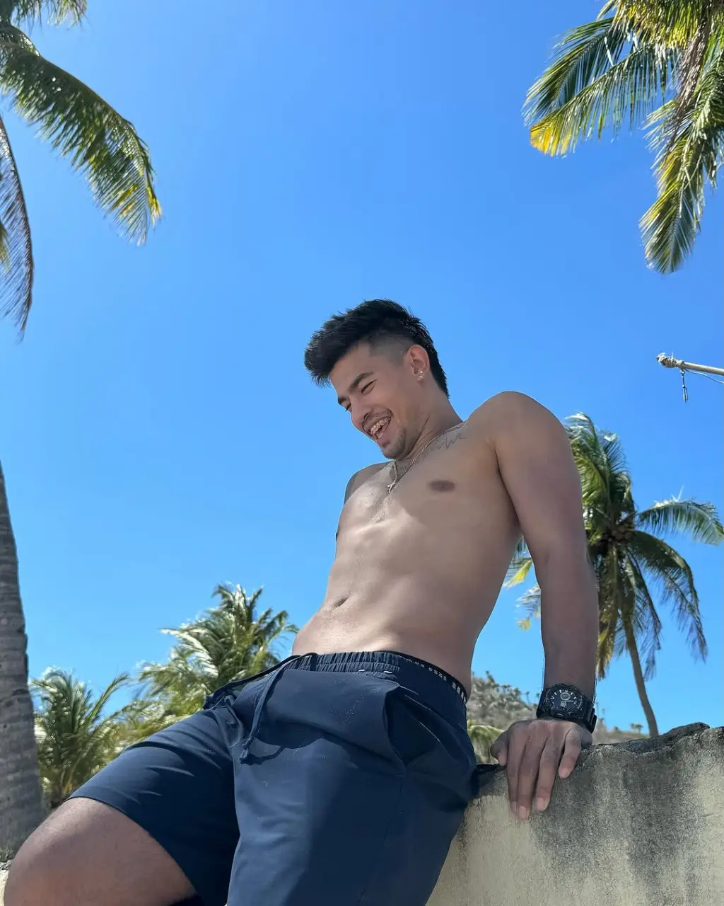 Swimsuit : Clark Marinay