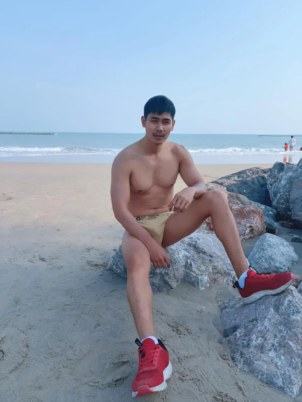 หล่อ