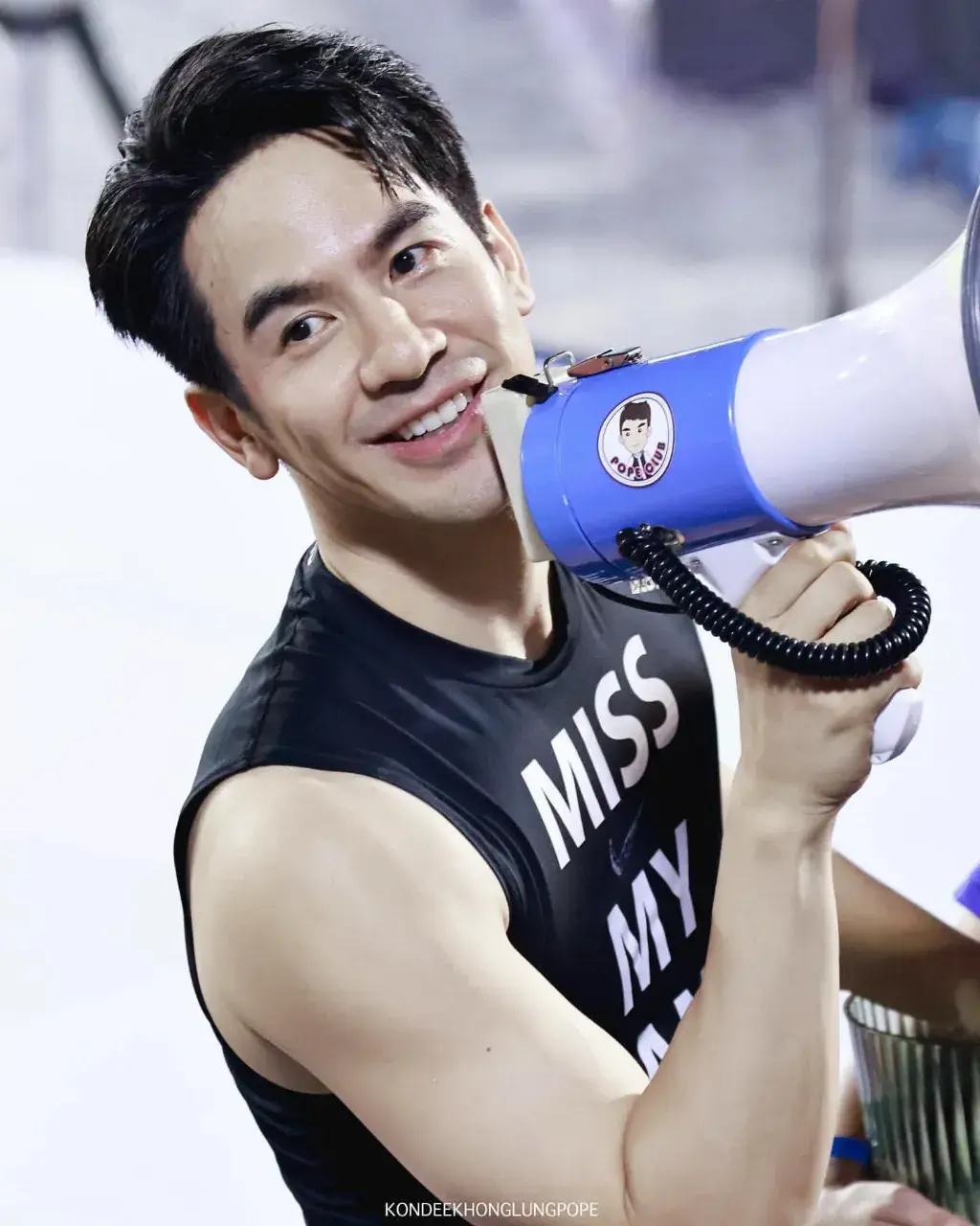คิดถึงผลงานพี่จ๋าา