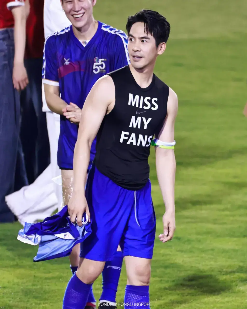 คิดถึงผลงานพี่จ๋าา