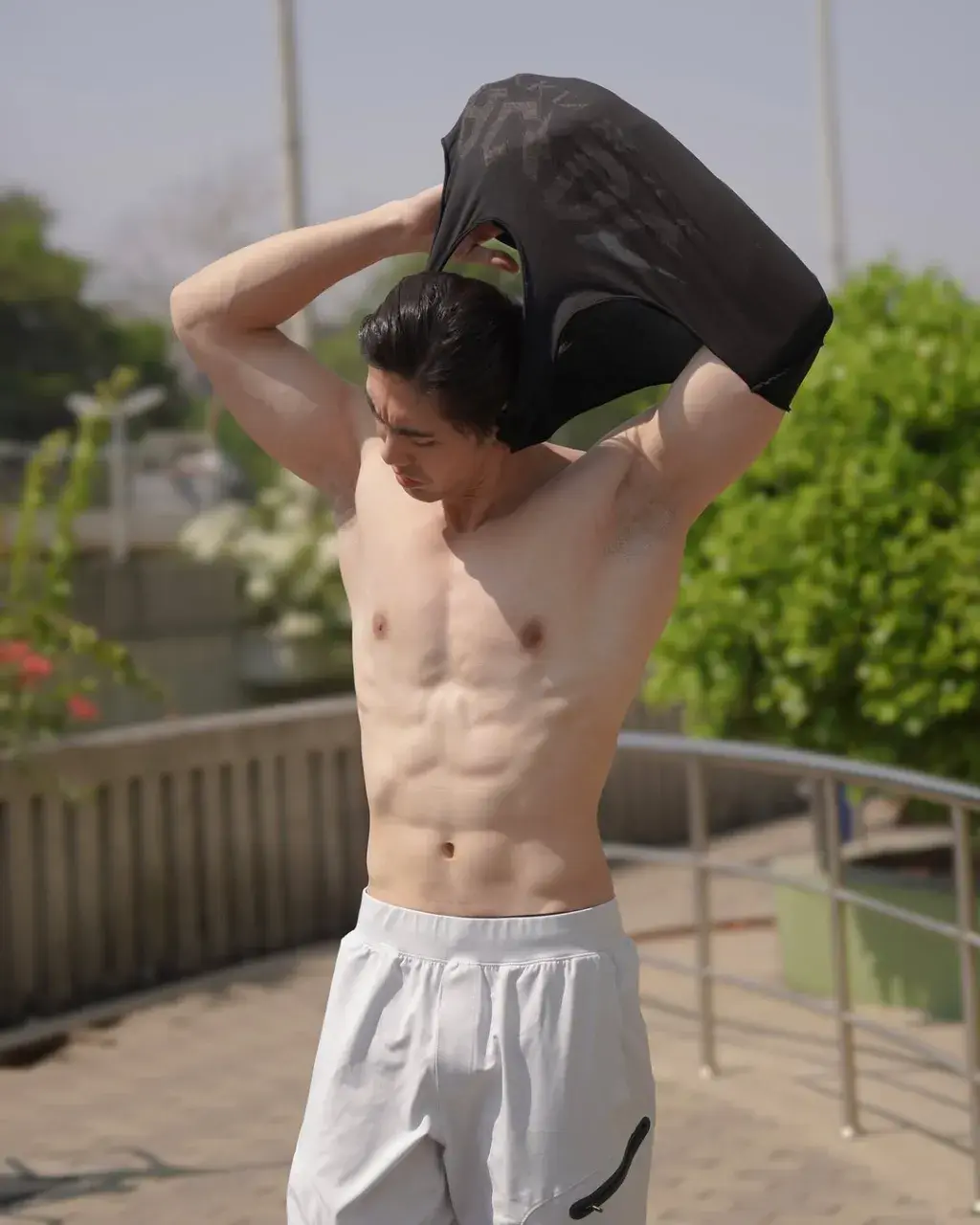 คลั่งสวาท001
