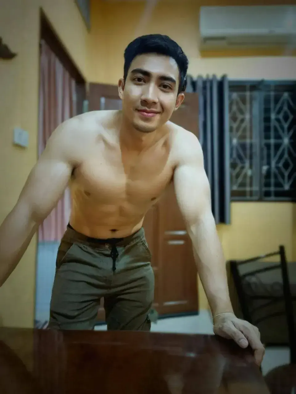 คลั่งสวาท001