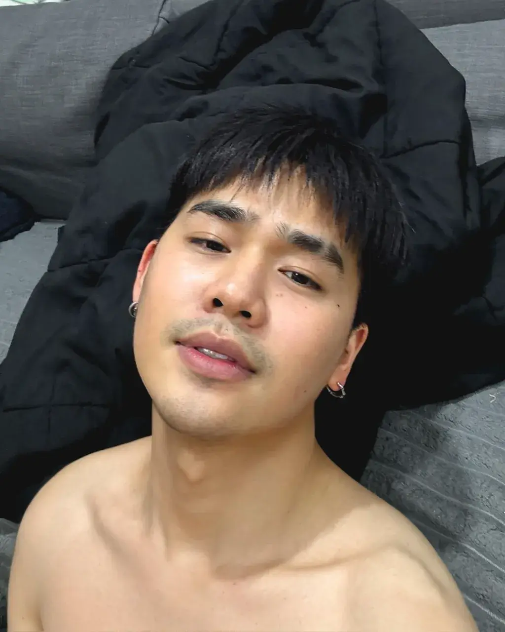 ยั่วให้อยากทำรัก
