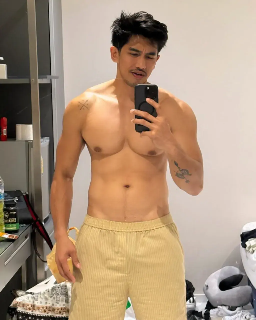 ยั่วให้อยากทำรัก