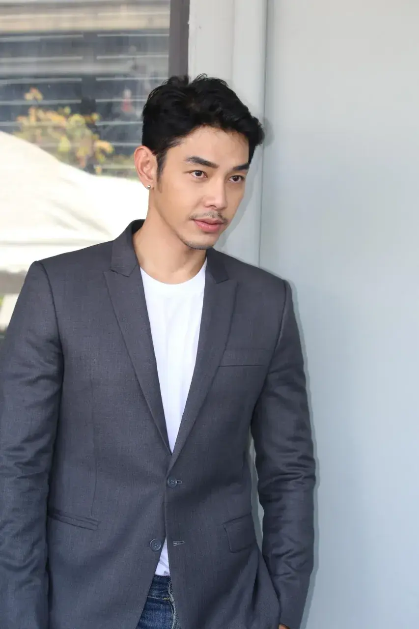 รวมสูทหล่อๆเท่ๆ
