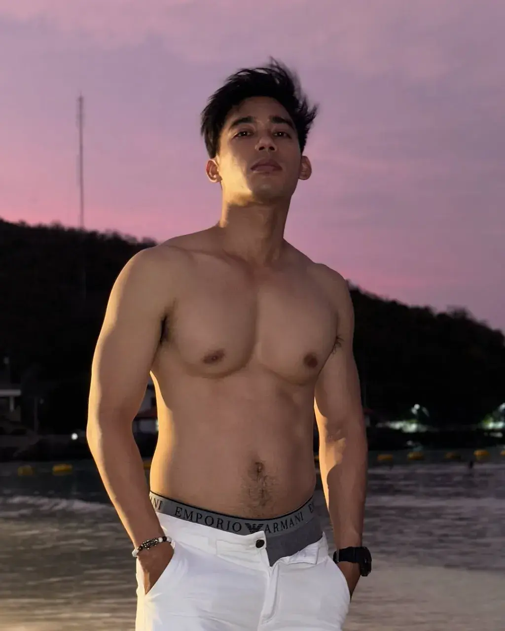 อ๊อกเธอแบบแน่นๆ