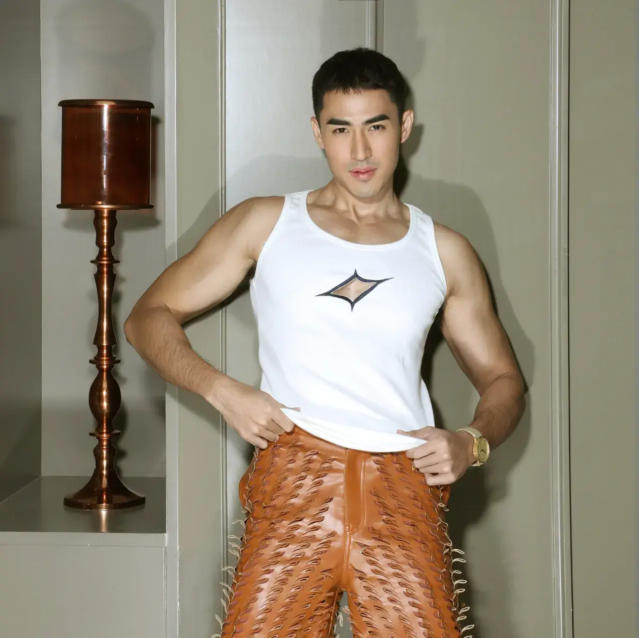 หนุ่มๆของเซอร์ราว