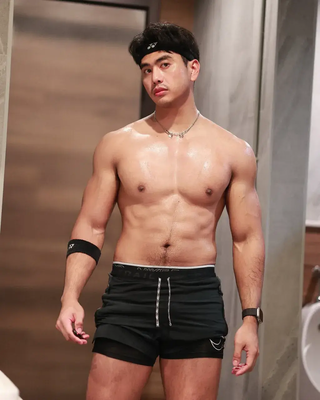พี่ล่ำทำฉันแตก