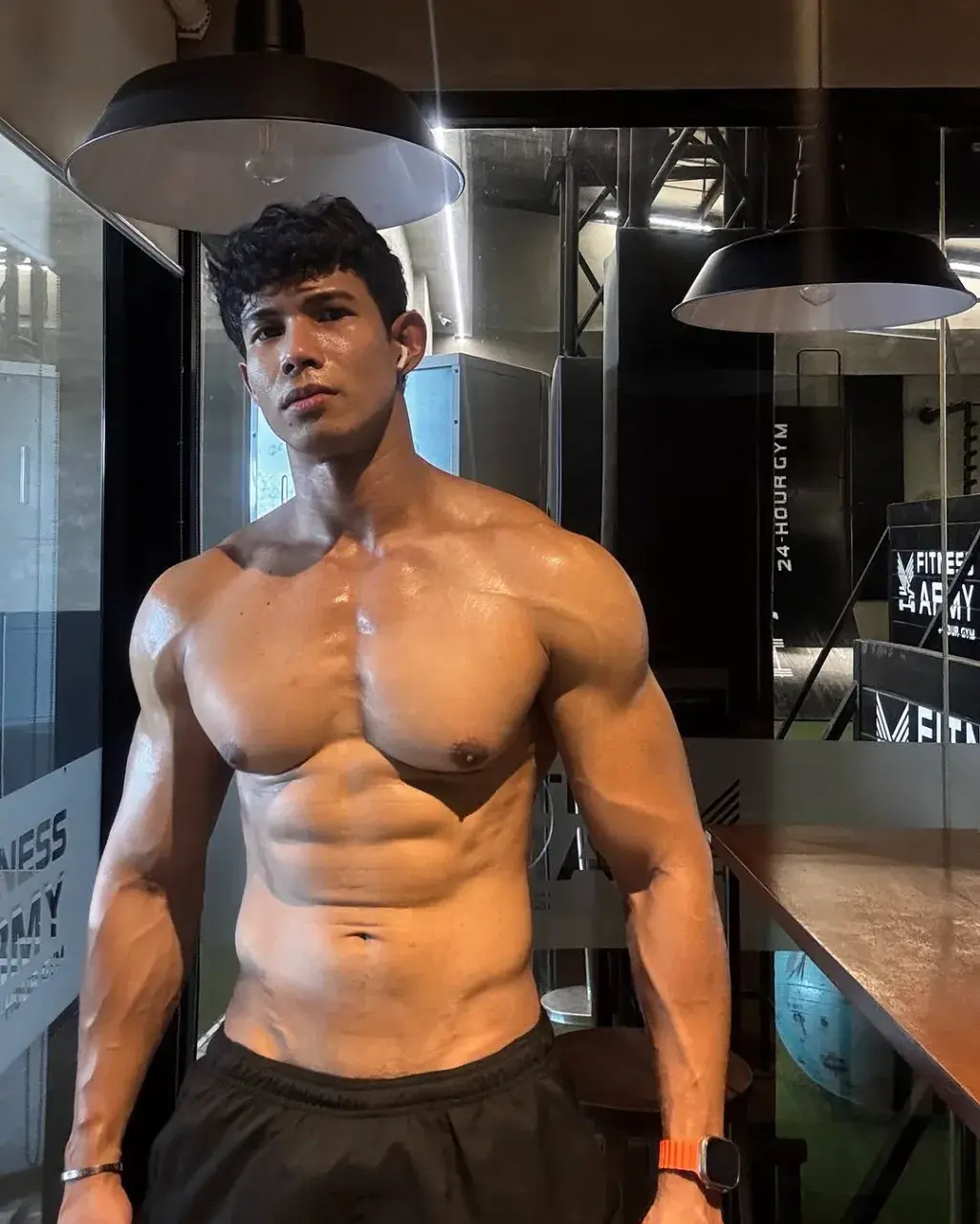 พร้อมปะทะกับพี่24ชม.