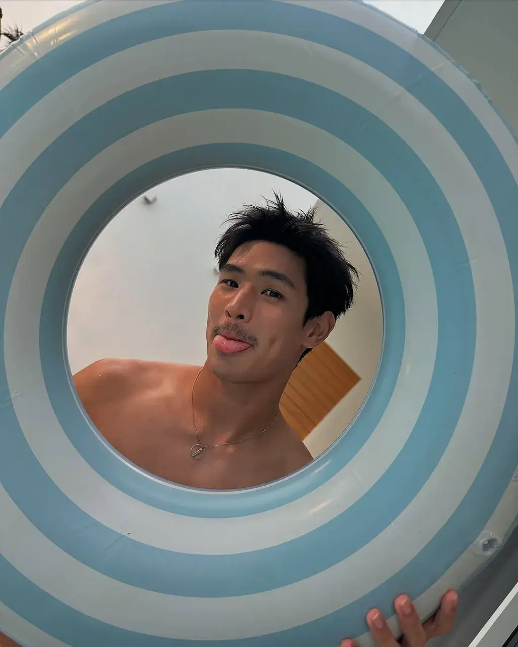 หนุ่มๆรับซัมเมอร์