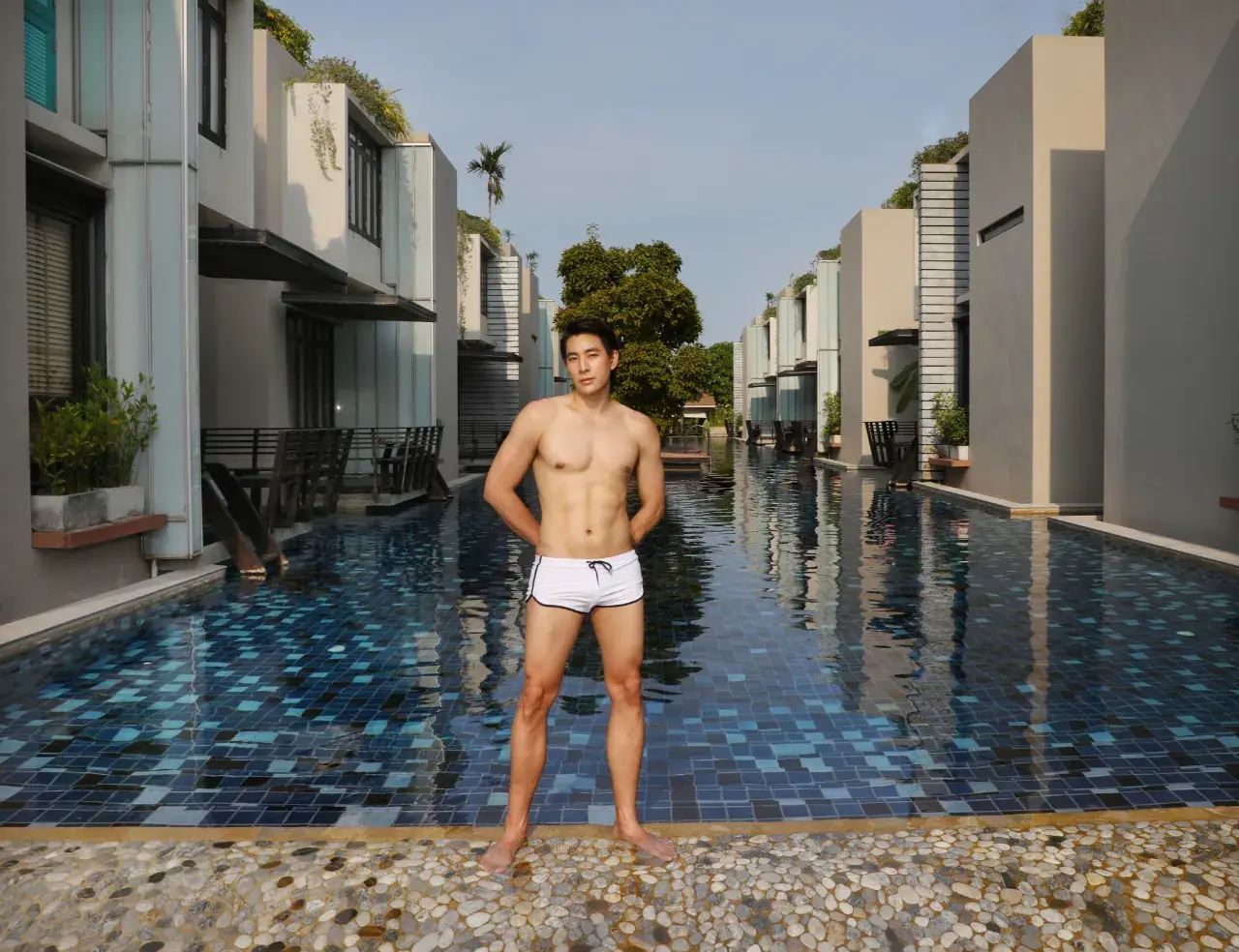 พร้อม มวยโค้ก