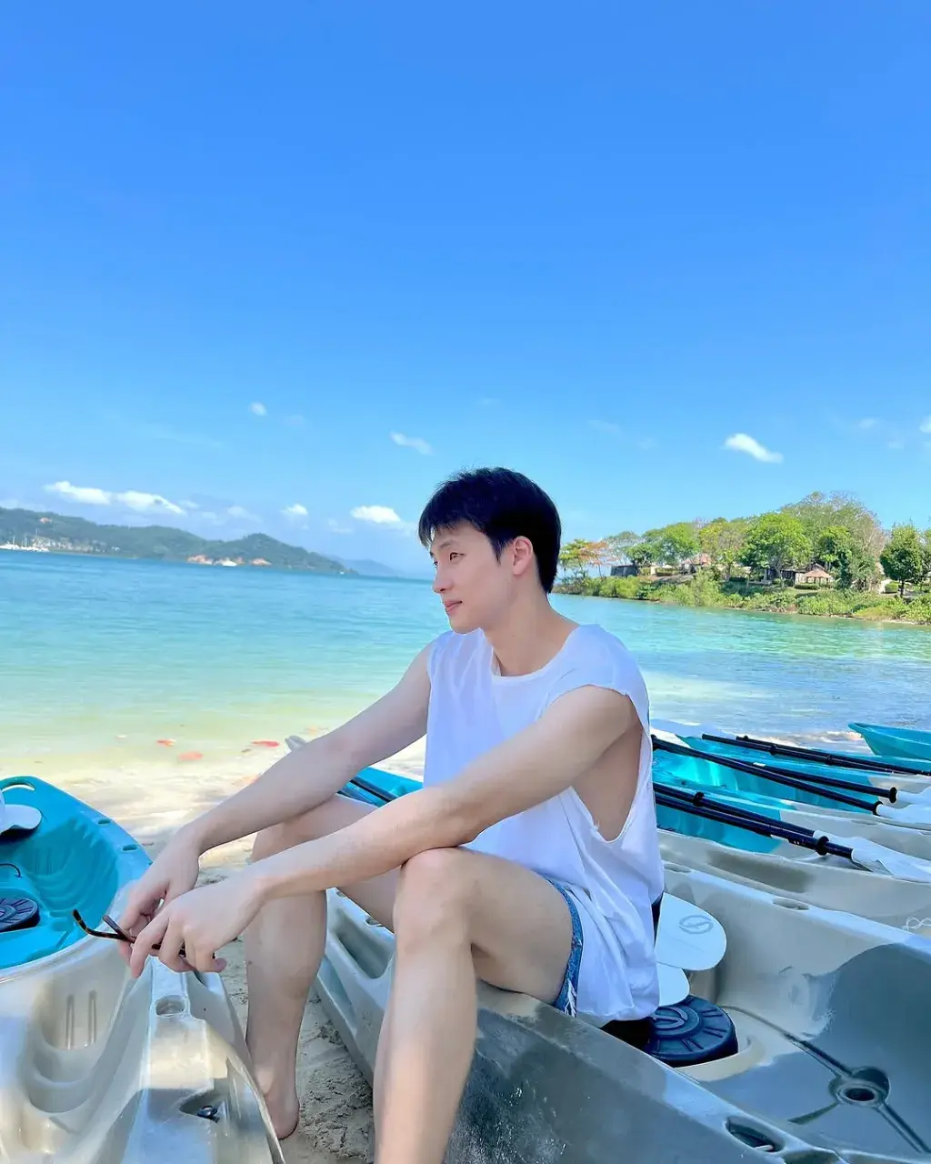 มีน พีรวิชญ์ อรรถชิตสถาพร