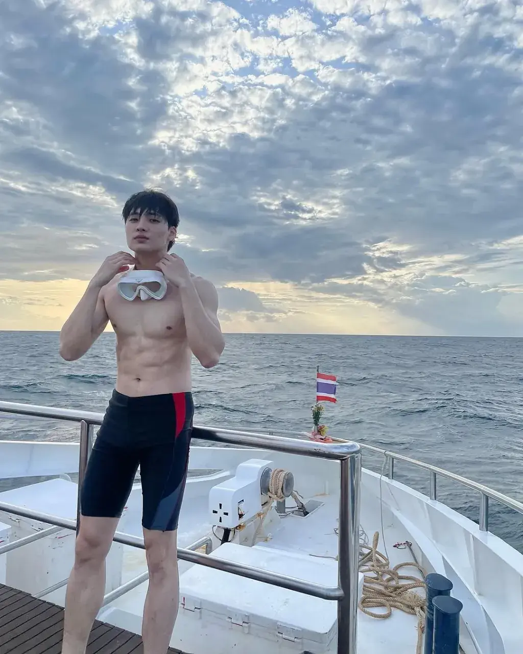 มีน พีรวิชญ์ อรรถชิตสถาพร