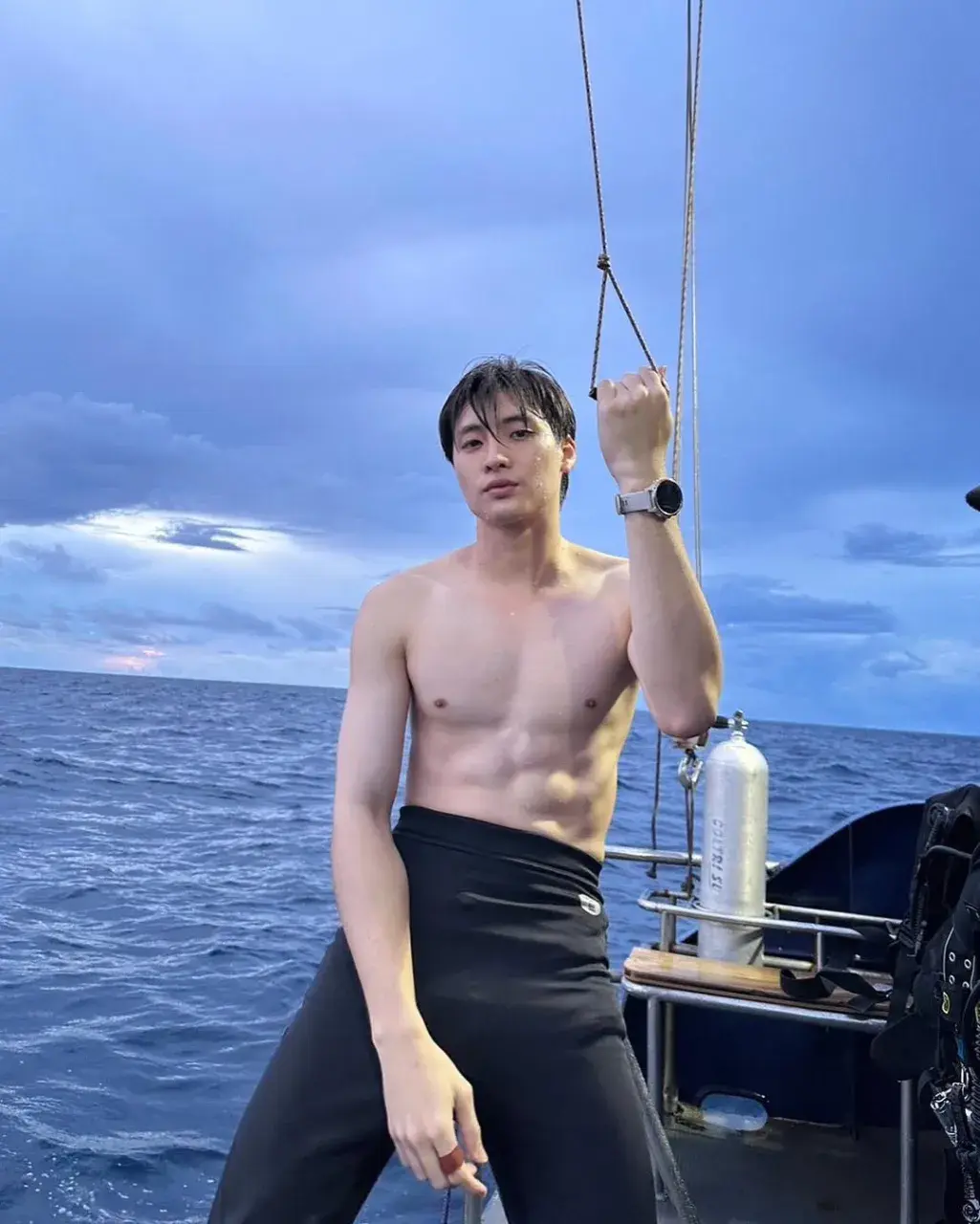มีน พีรวิชญ์ อรรถชิตสถาพร