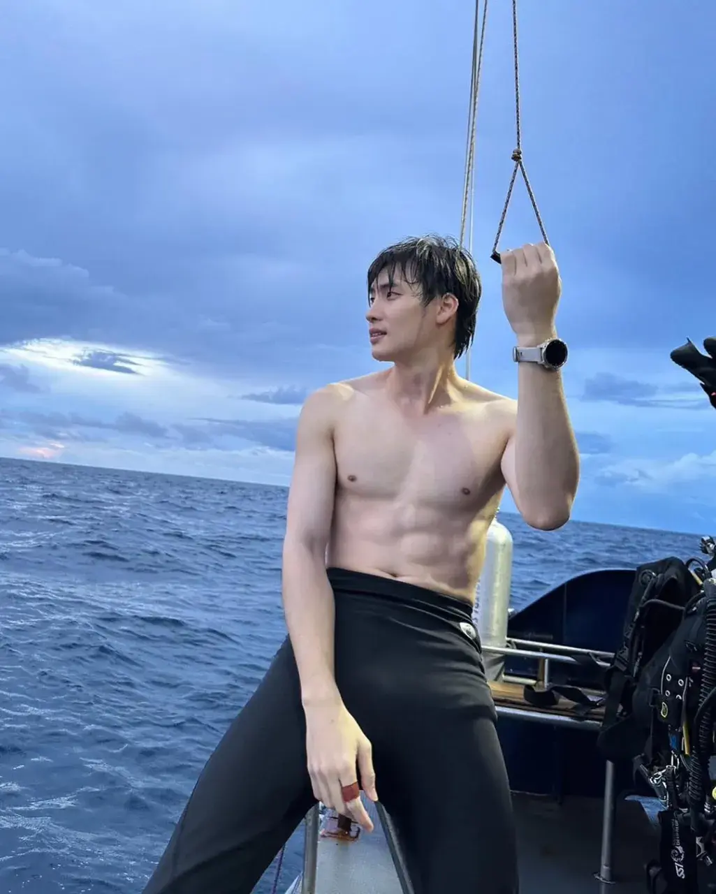 มีน พีรวิชญ์ อรรถชิตสถาพร